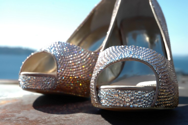 Peep-toe crystal detail